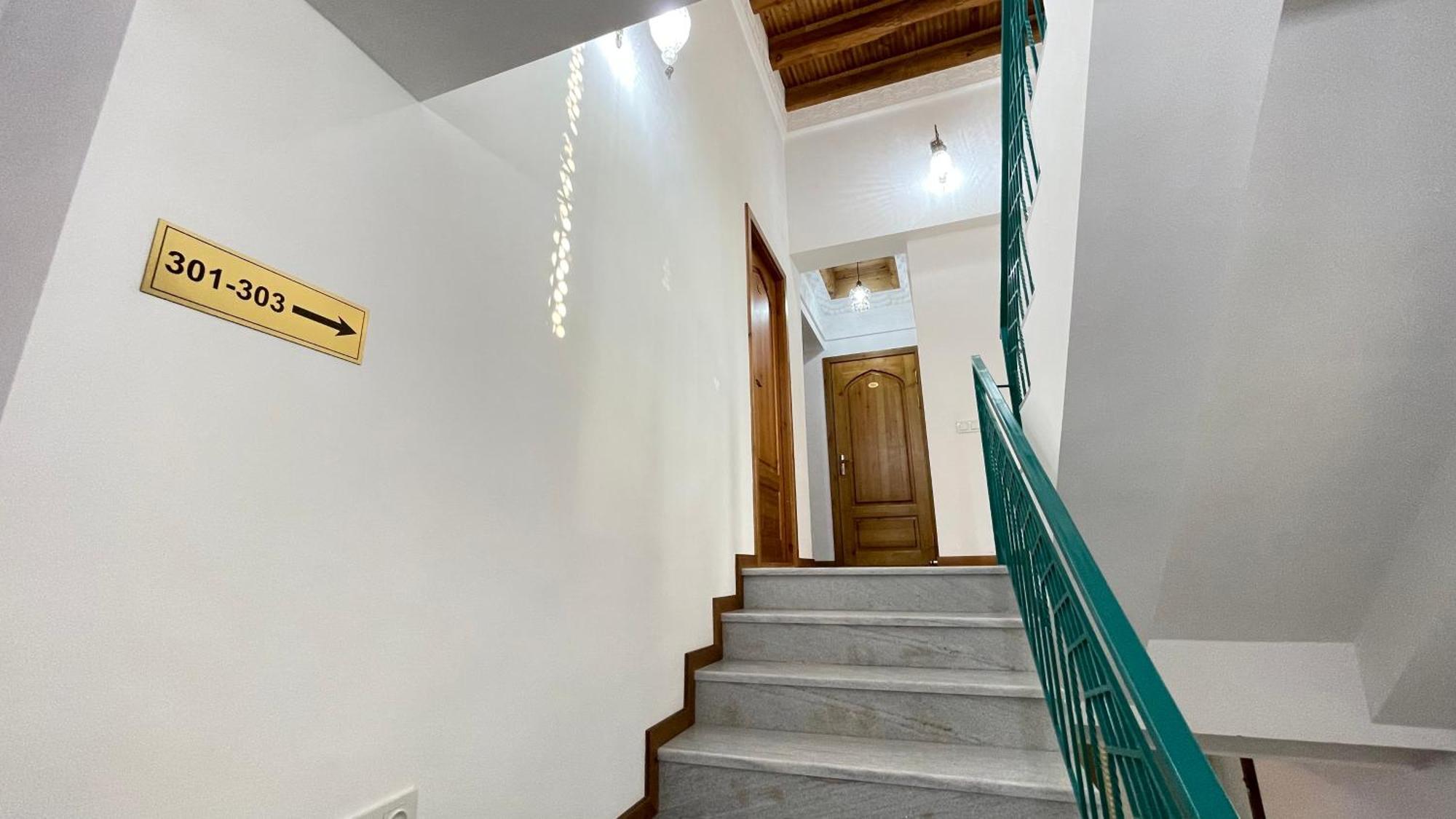 Mahbubakhon Guest House In Old City Bukhara Exterior photo